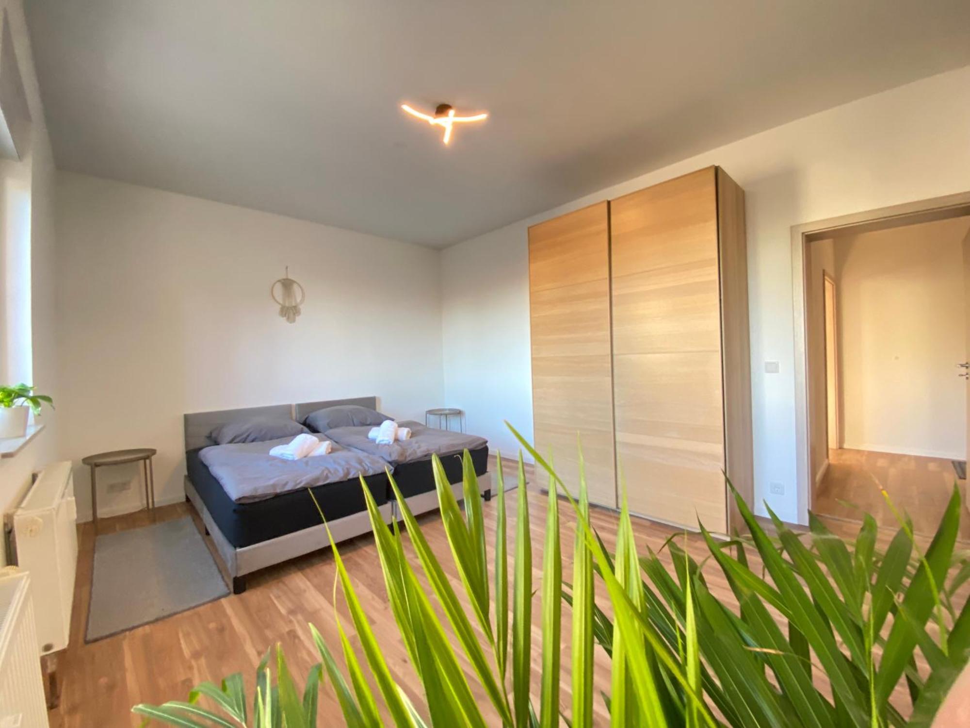 Hochwertige Ferienwohnung Mit 7Qm Balkon, Netflix, Kaffeeautomat, Rainshower Bad Цвиккау Экстерьер фото